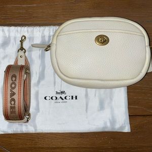 COACH Turnlock Camera Bag in Chalk White with Webbed Strap